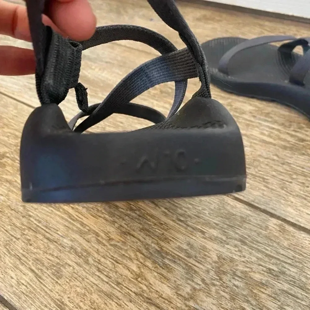Chaco Womens Z/1 Solid Gray Fabric Strappy Original Style Sandals